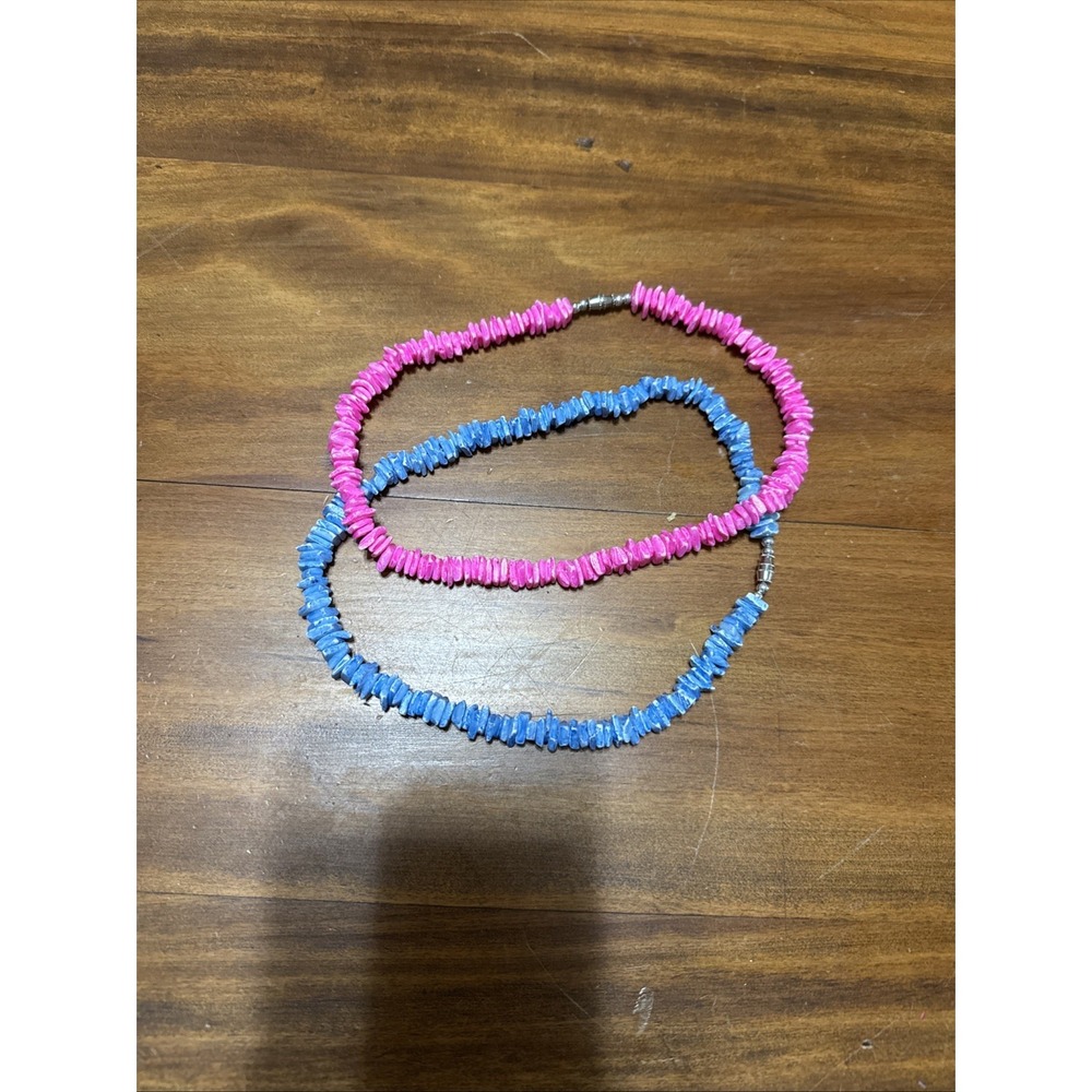 Vintage y2k puka shell Necklace Lot Of 2